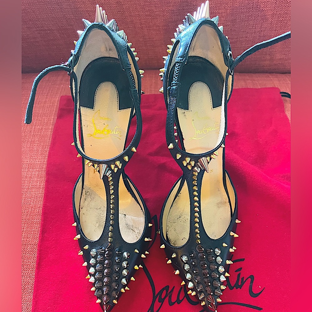 Christian Louboutin leather spike heels 35